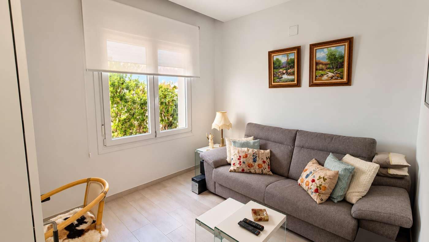 Chalet de 3 habitaciones en Algorfa en venta con piscina garaje - 559.900 € (Ref: 10167435)