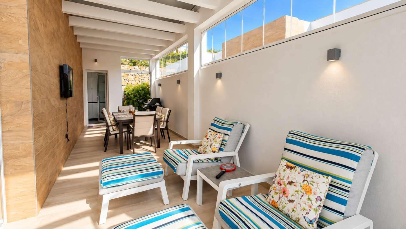 Chalet de 3 habitaciones en Algorfa en venta con piscina garaje - 559.900 € (Ref: 10167435)
