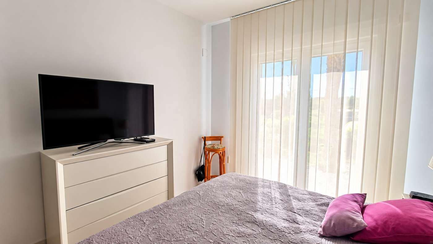 Chalet de 3 habitaciones en Algorfa en venta con piscina garaje - 559.900 € (Ref: 10167435)