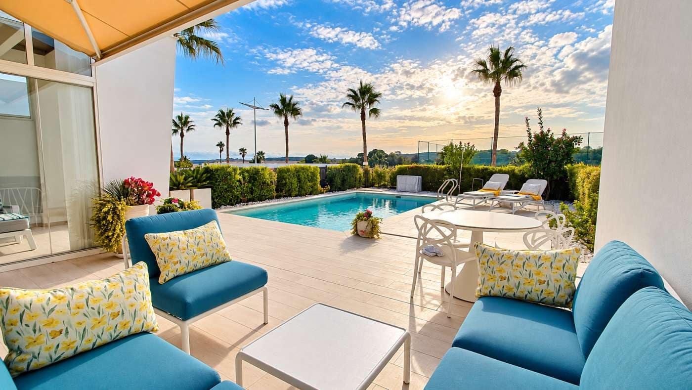 Chalet de 3 habitaciones en Algorfa en venta con piscina garaje - 559.900 € (Ref: 10167435)