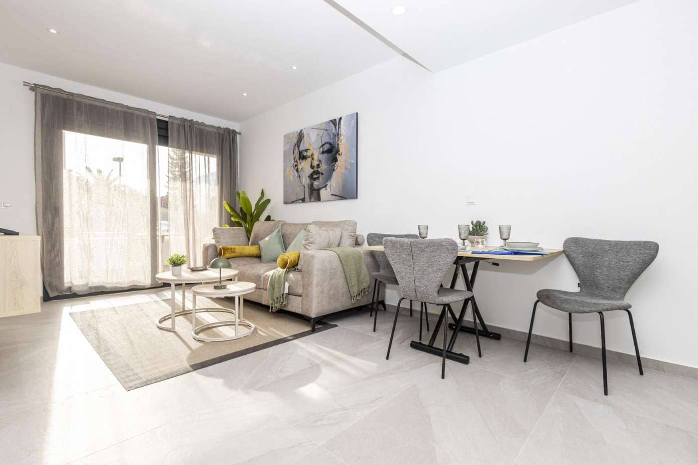 2 soveværelse Lejlighed til salg i Torrevieja med swimmingpool garage - € 269.000 (Ref: 10168818)