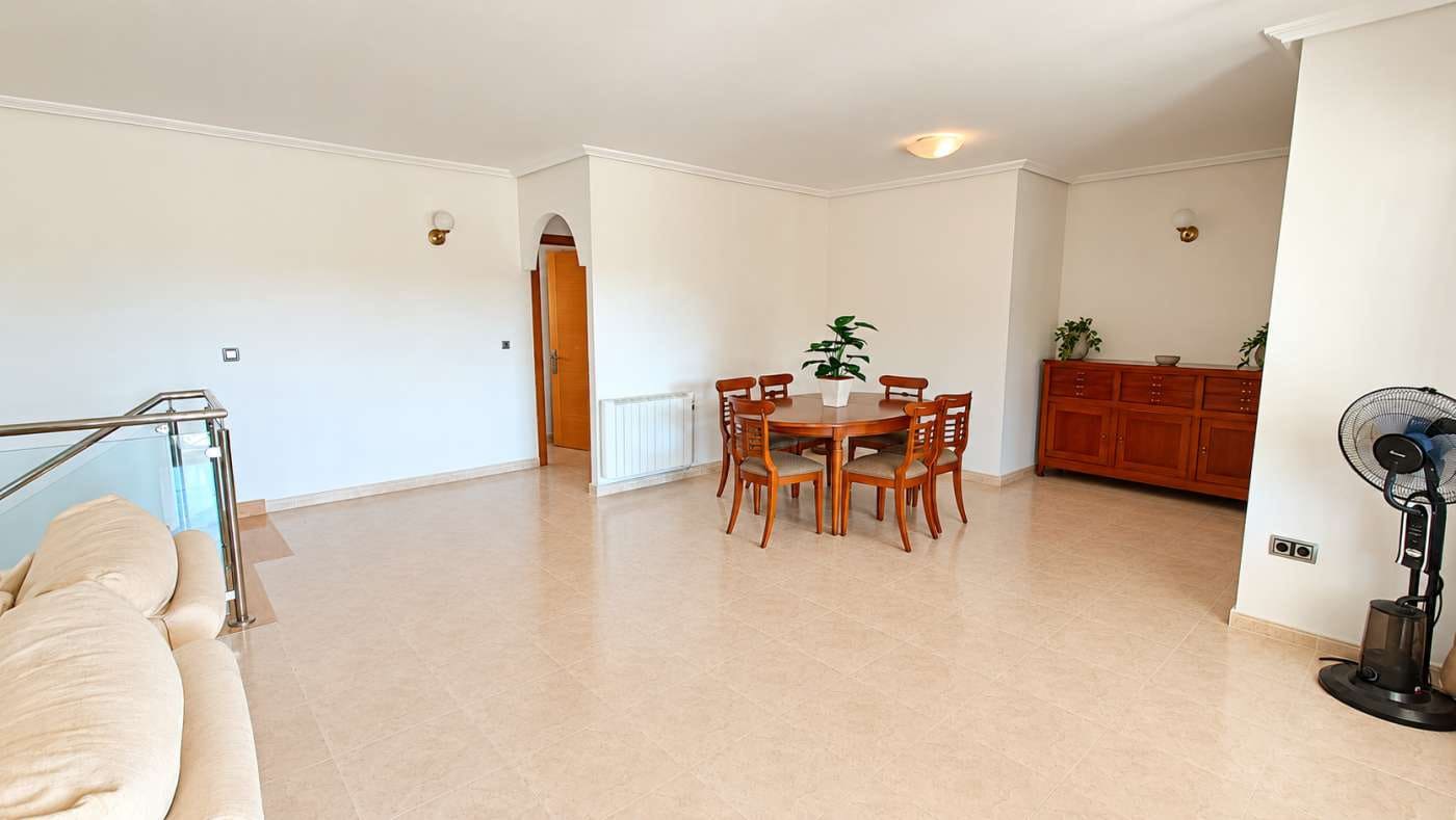 6 bedroom Villa for sale in Algorfa with pool garage - € 725,000 (Ref: 10169243)