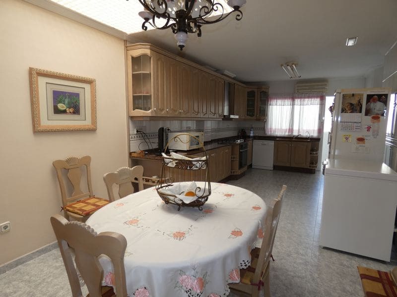 4 soveværelse Villa til salg i Almoradi med garage - € 499.950 (Ref: 6079194)