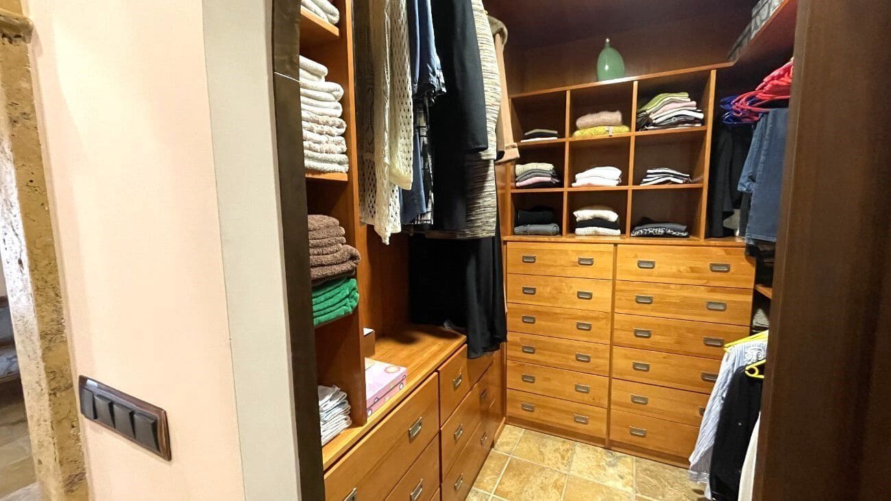 4 quarto Casa em Banda para venda em Torrevieja - 1 265 000 € (Ref: 7444664)