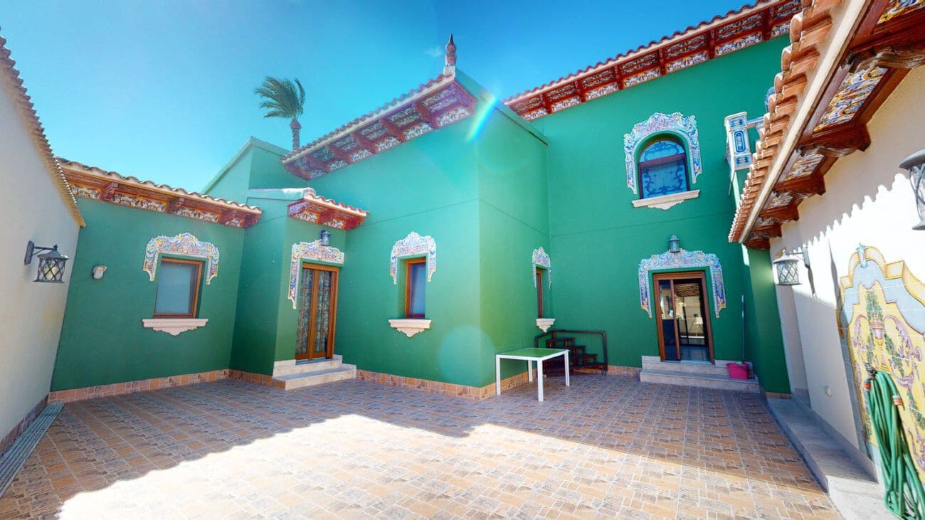 4 soverom Villa til salgs i Almoradi med svømmebasseng garasje - € 1 590 000 (Ref: 7444665)