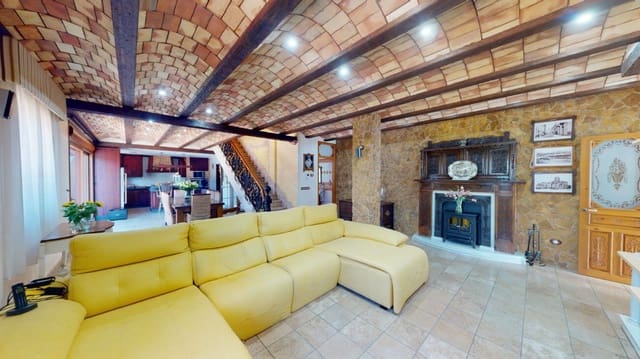 4 slaapkamer Villa te koop in Almoradí met zwembad garage - € 1.590.000 (Ref: 7444665)