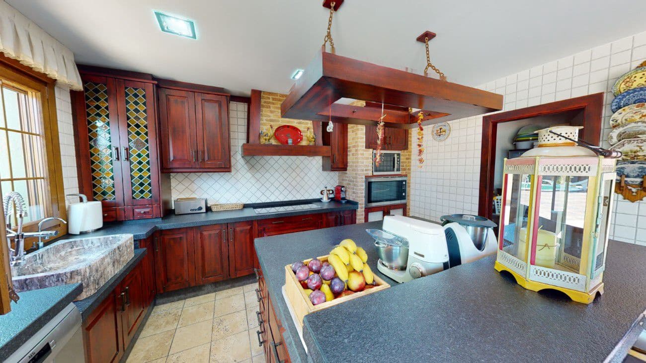 4 soveværelse Villa til salg i Almoradi med swimmingpool garage - € 1.590.000 (Ref: 7444665)