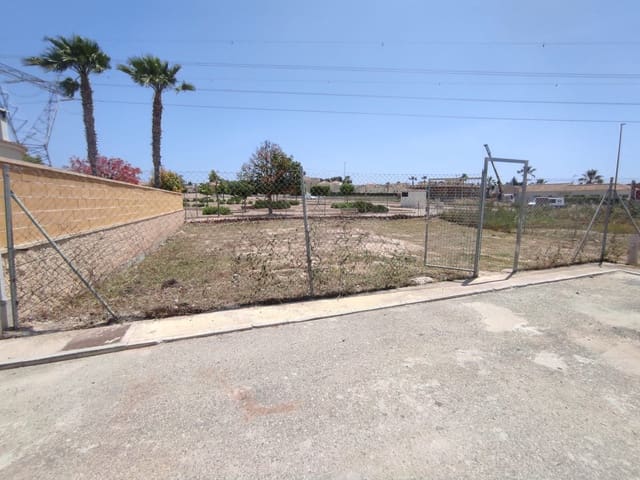 Mark till salu i La Marina, Elche / Elx - 190 000 € (Ref: 7543430)