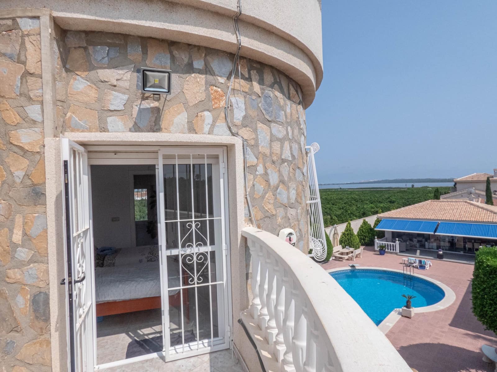 6 bedroom Villa for sale in Ciudad Quesada with pool garage - € 887,500 (Ref: 7677197)