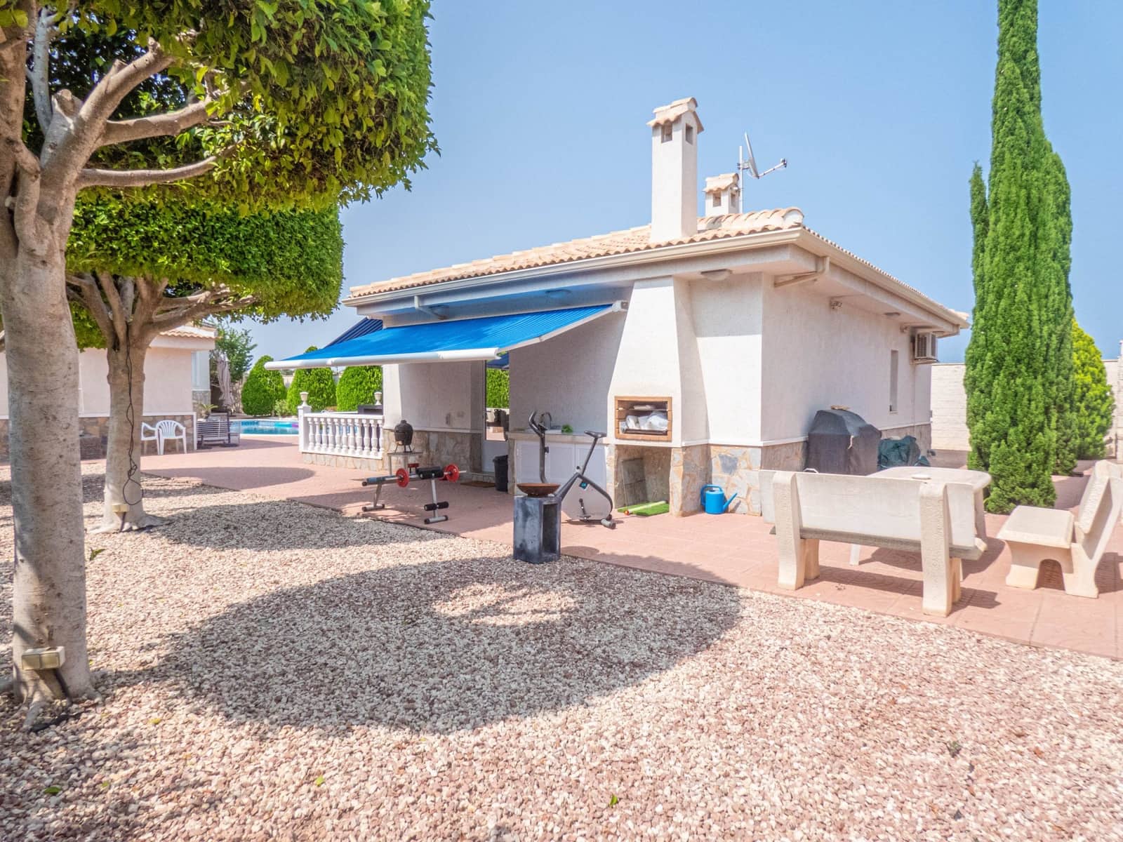 6 bedroom Villa for sale in Ciudad Quesada with pool garage - € 887,500 (Ref: 7677197)