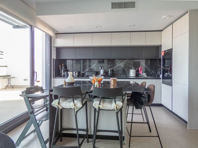 3 quarto Apartamento para venda em Los Secanos, Guardamar del Segura com piscina garagem - 470 000 € (Ref: 8176668)