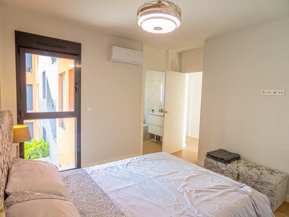 Apartamento de 2 habitaciones en Villamartin en venta con piscina garaje - 254.900 € (Ref: 8240286)