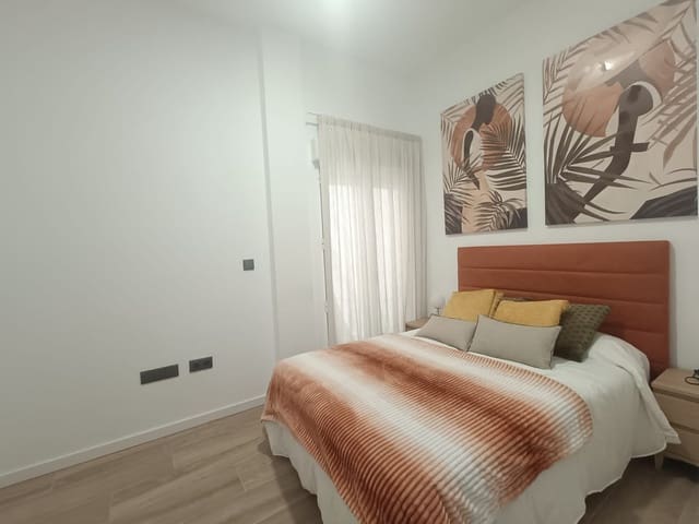 2 bedroom Apartment for sale in Algorfa with pool garage - € 159,000 (Ref: 8293676)