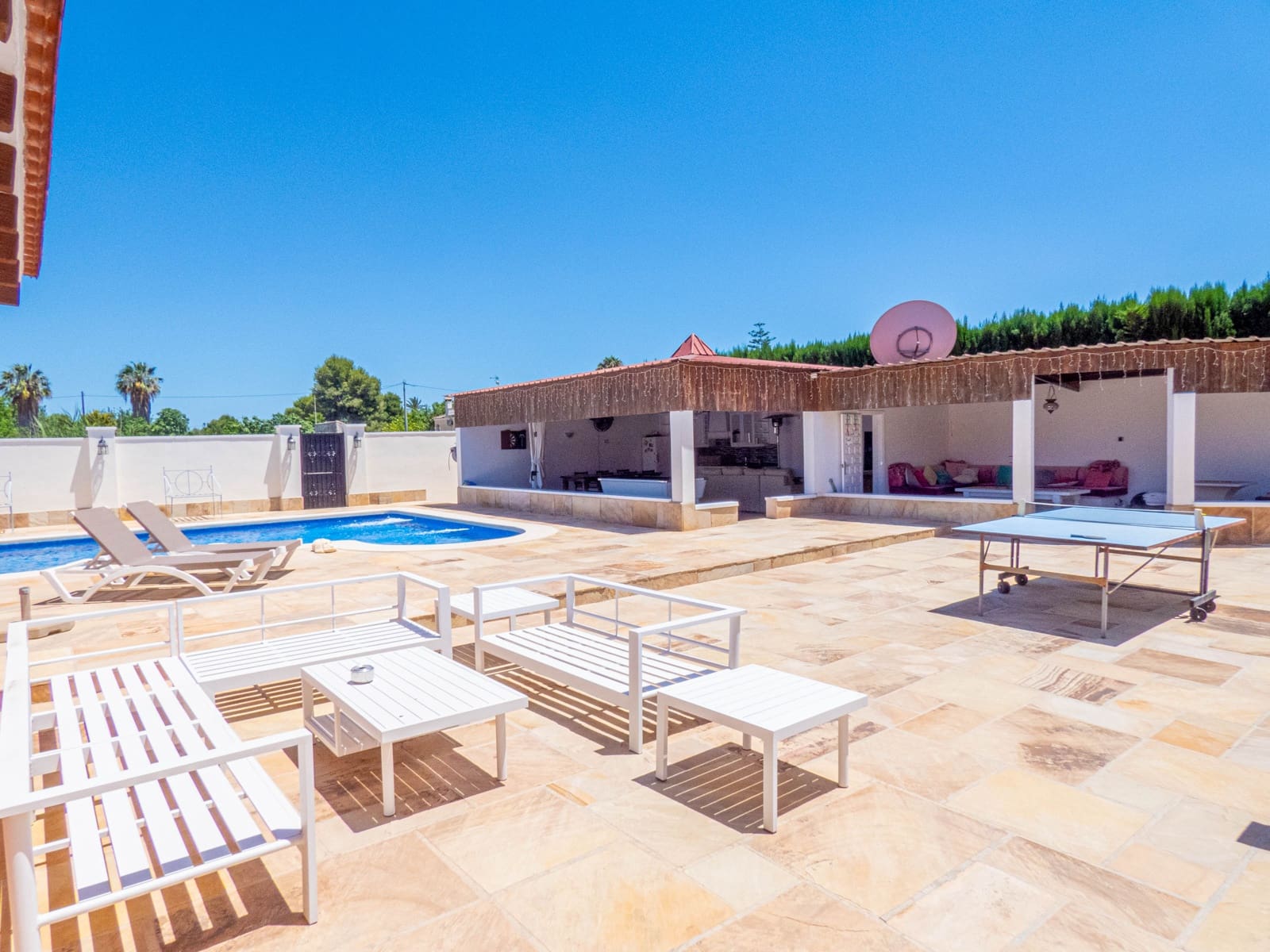 6 soveværelse Villa til salg i Heredades med swimmingpool garage - € 650.000 (Ref: 8394102)