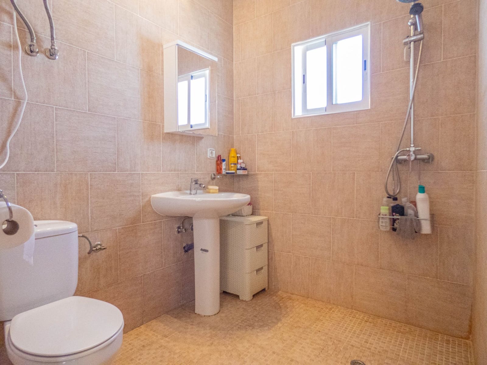 6 slaapkamer Villa te koop in Heredades met zwembad garage - € 650.000 (Ref: 8394102)