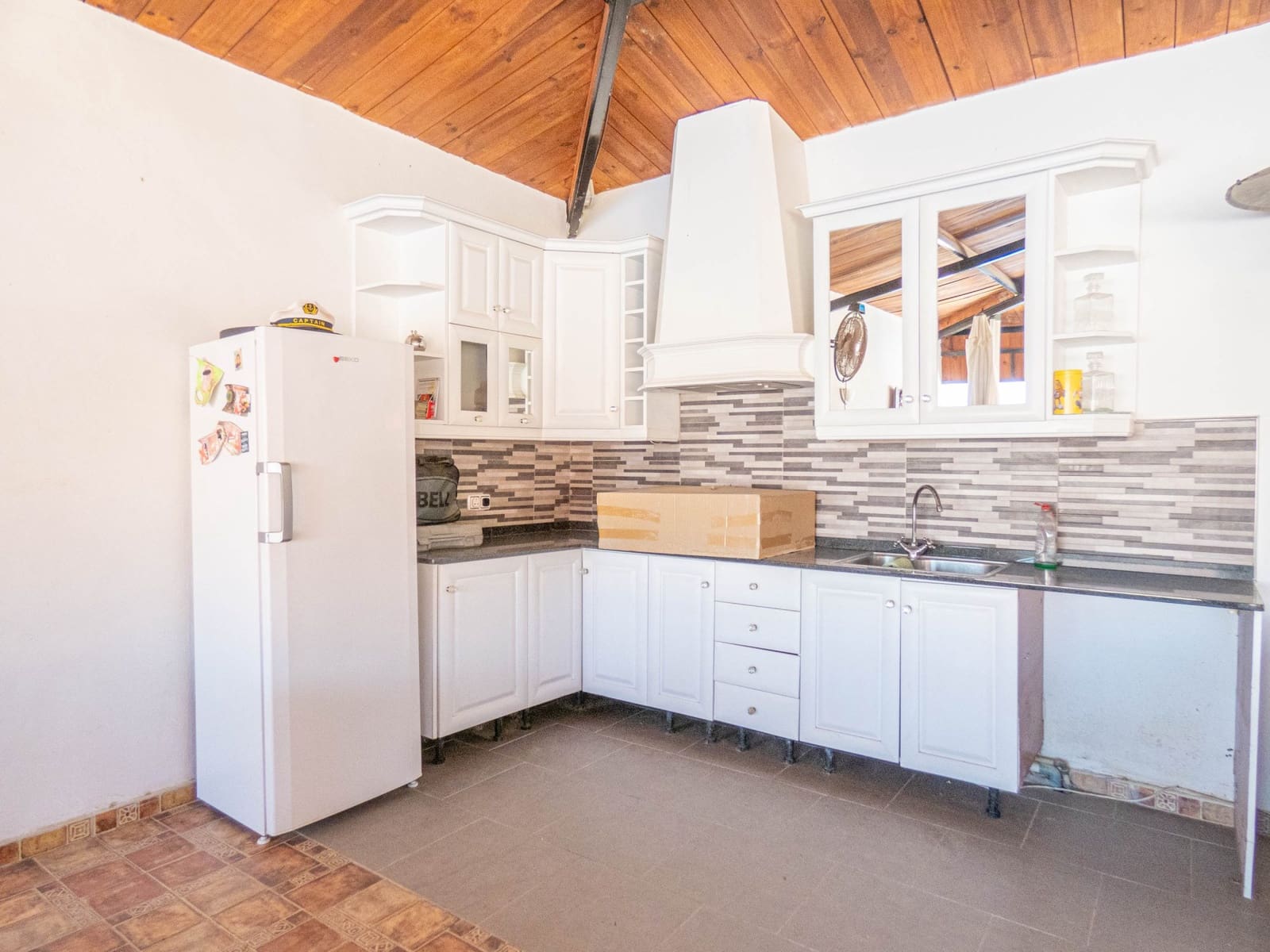 6 slaapkamer Villa te koop in Heredades met zwembad garage - € 650.000 (Ref: 8394102)