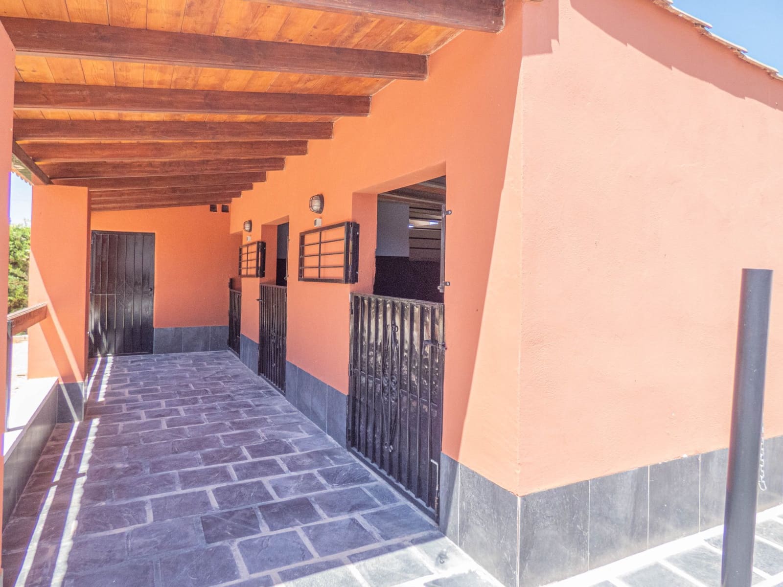 6 slaapkamer Villa te koop in Heredades met zwembad garage - € 650.000 (Ref: 8394102)