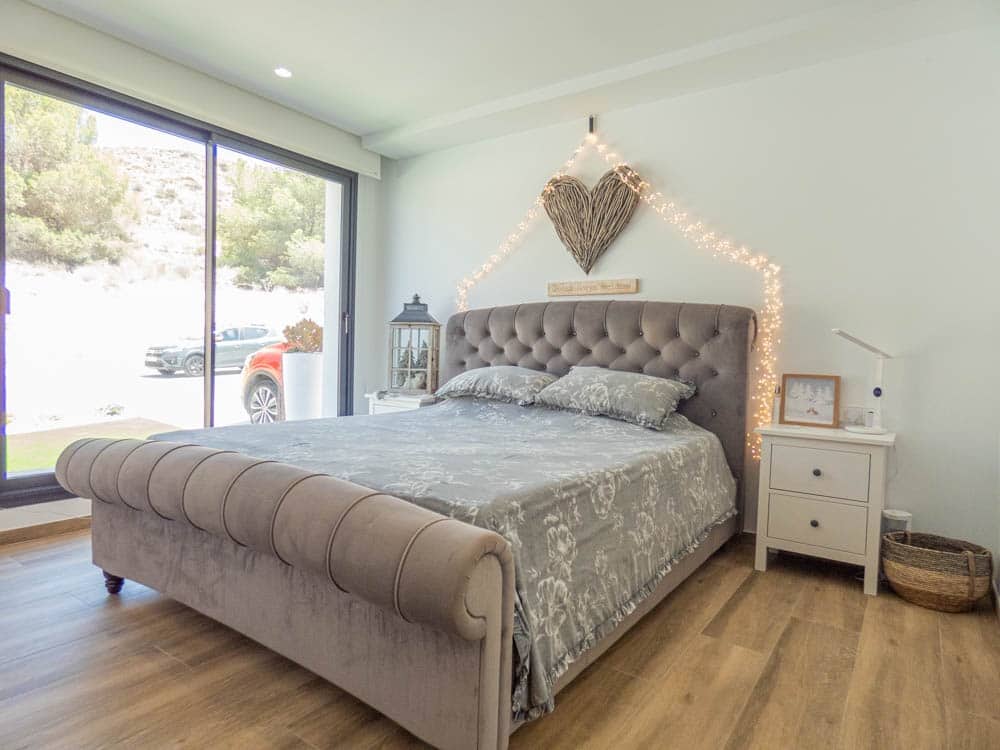 6 soverom Villa til salgs i Monforte del Cid med svømmebasseng garasje - € 675 000 (Ref: 8425527)