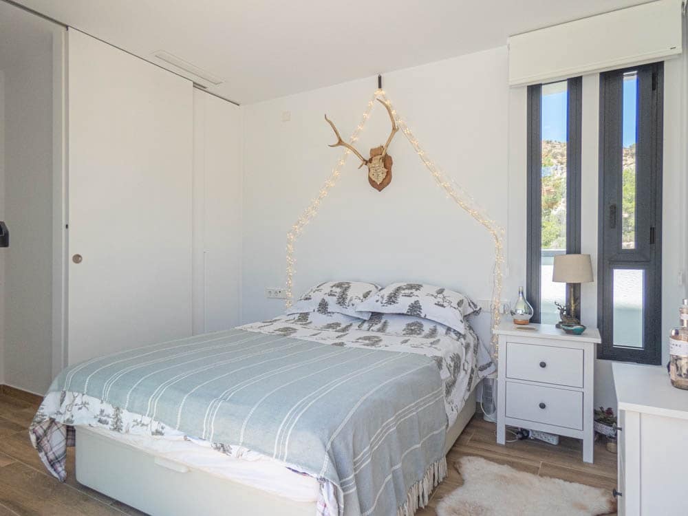 6 soverom Villa til salgs i Monforte del Cid med svømmebasseng garasje - € 675 000 (Ref: 8425527)