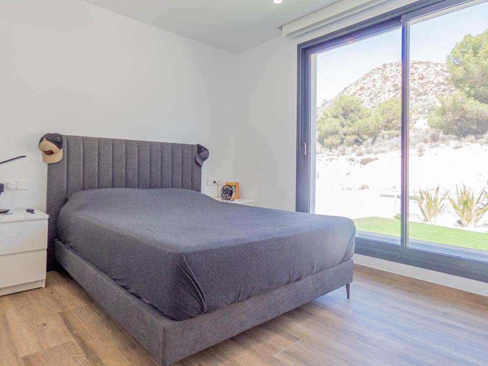 6 soverom Villa til salgs i Monforte del Cid med svømmebasseng garasje - € 675 000 (Ref: 8425527)