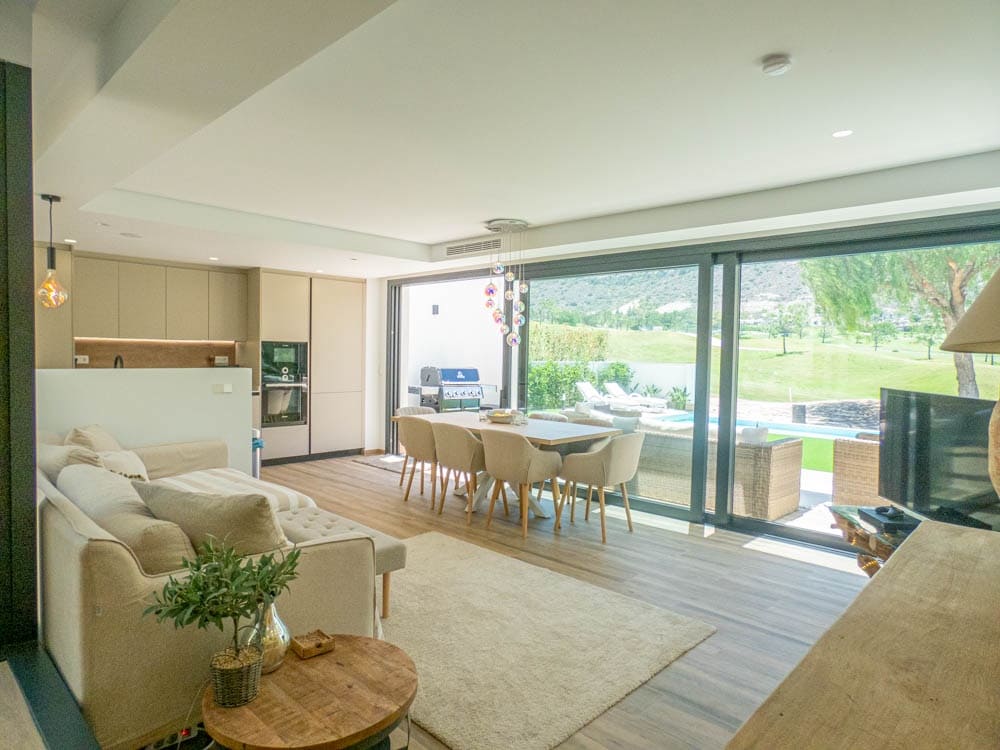 6 soverom Villa til salgs i Monforte del Cid med svømmebasseng garasje - € 675 000 (Ref: 8425527)