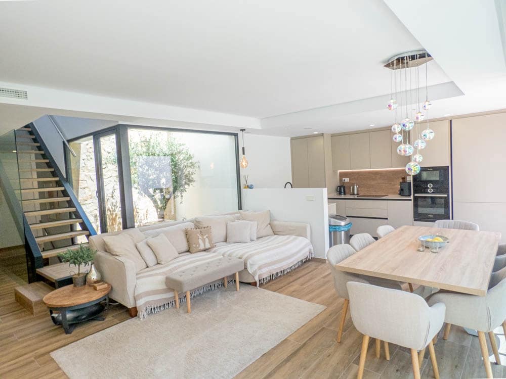 6 soverom Villa til salgs i Monforte del Cid med svømmebasseng garasje - € 675 000 (Ref: 8425527)