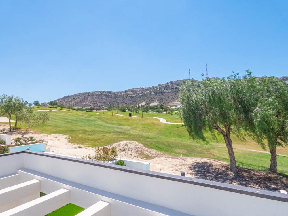 6 bedroom Villa for sale in Monforte del Cid with pool garage - € 674,950 (Ref: 8425527)