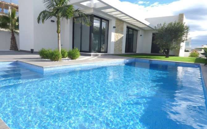 3 bedroom Villa for sale in La Marina with pool garage - € 595,000 (Ref: 8469475)