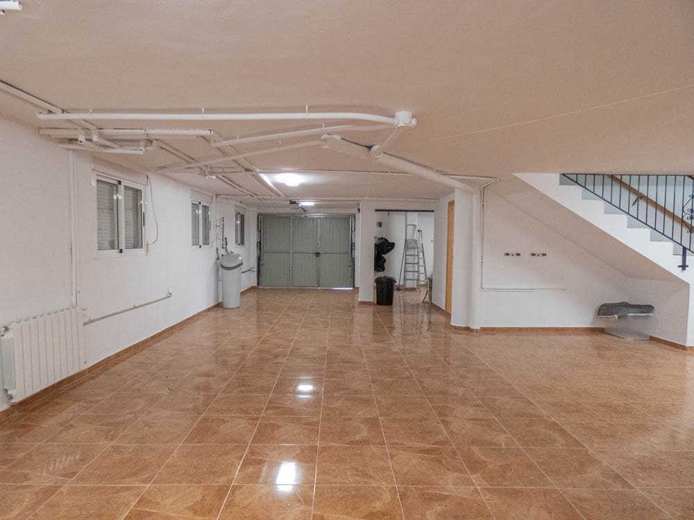 6 bedroom Villa for sale in Orihuela with pool garage - € 460,000 (Ref: 8549595)