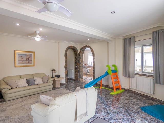 6 bedroom Villa for sale in Orihuela with pool garage - € 459,950 (Ref: 8549595)