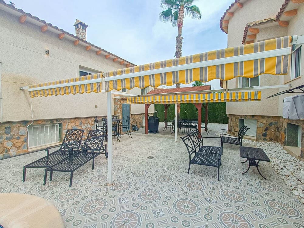 6 bedroom Villa for sale in Orihuela with pool garage - € 460,000 (Ref: 8549595)