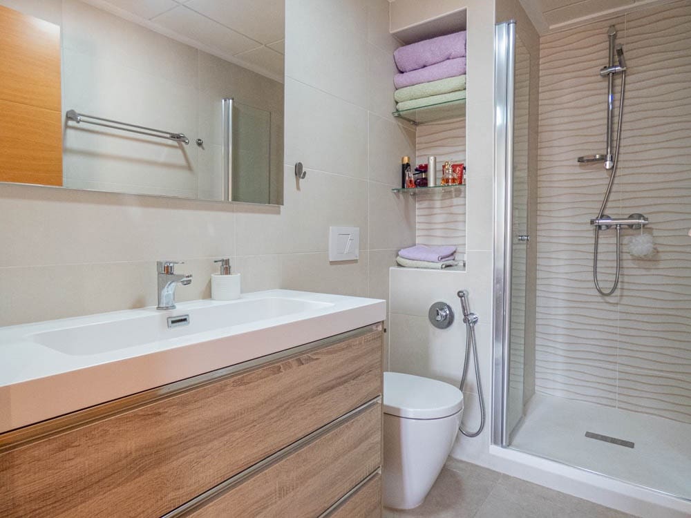 2 bedroom Apartment for sale in Punta Prima with pool garage - € 315,000 (Ref: 8681557)