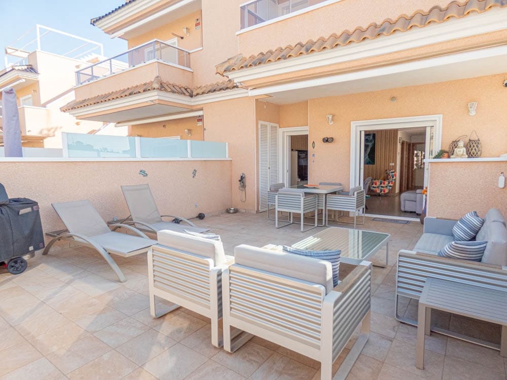 2 bedroom Apartment for sale in Punta Prima with pool garage - € 315,000 (Ref: 8681557)