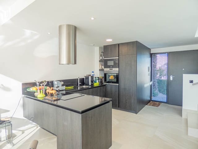 3 quarto Moradia para venda em Algorfa com piscina garagem - 450 000 € (Ref: 8790197)