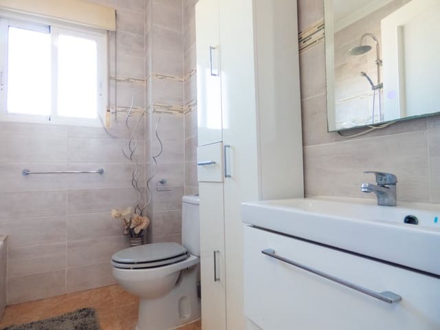 4 slaapkamer Villa te koop in Playa Flamenca, Orihuela met zwembad garage - € 399.000 (Ref: 8811027)