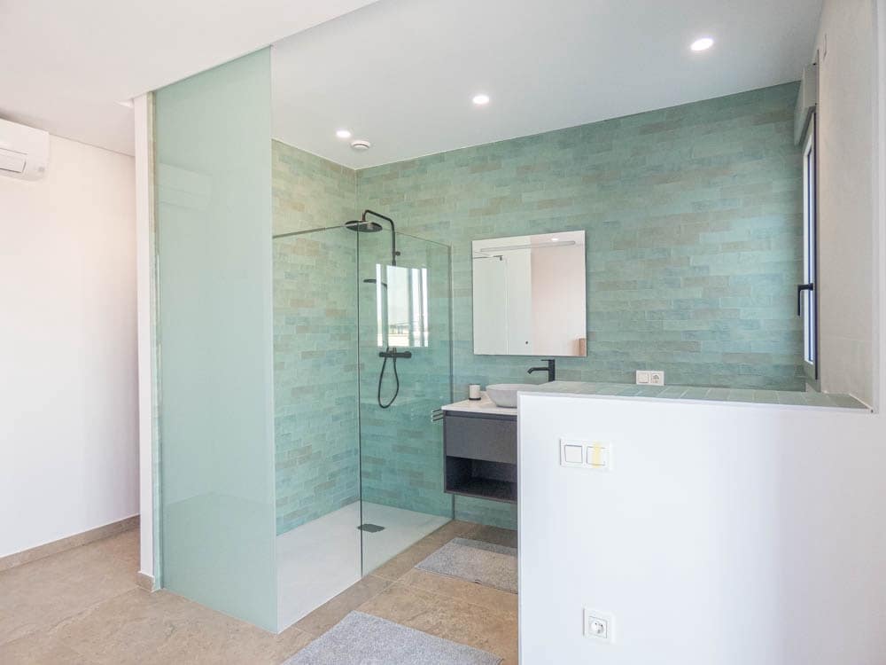 4 soveværelse Villa til salg i Benijofar med swimmingpool garage - € 1.495.000 (Ref: 8846049)