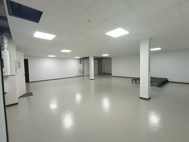 4 slaapkamer Villa te koop in Benijófar met zwembad garage - € 1.495.000 (Ref: 8846049)