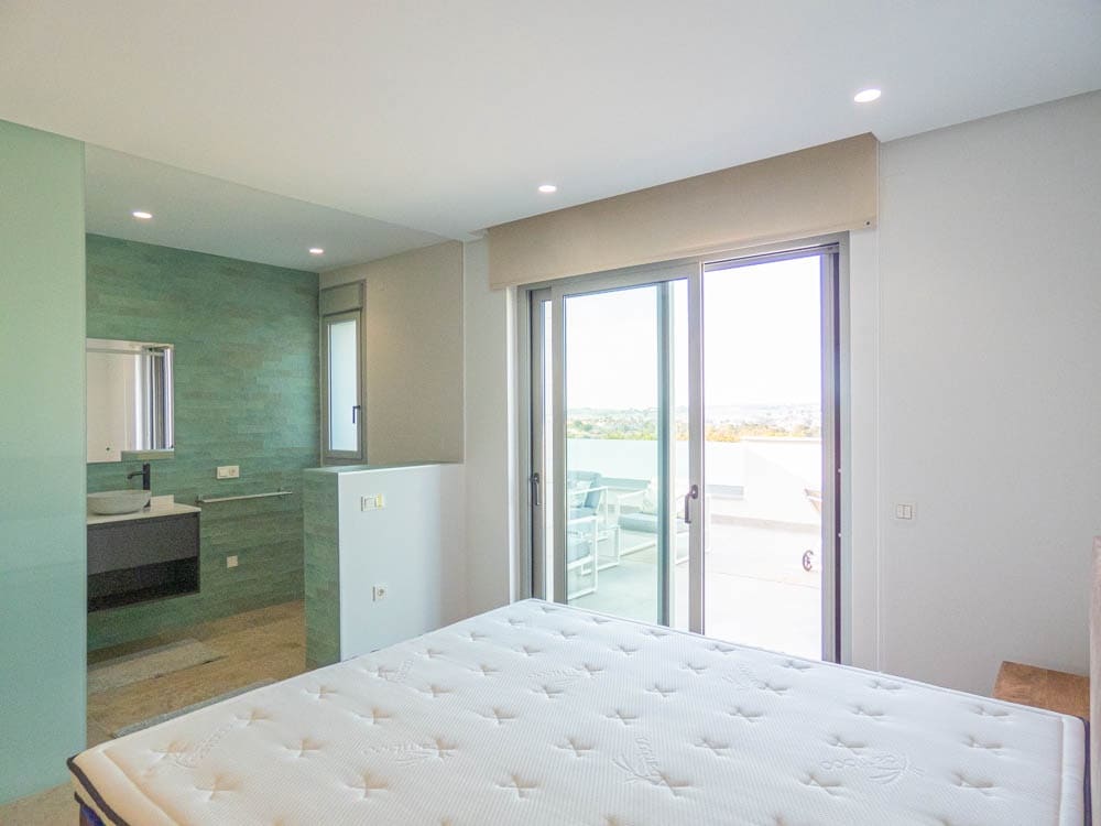 4 soverom Villa til salgs i Benijofar med svømmebasseng garasje - € 1 495 000 (Ref: 8846049)