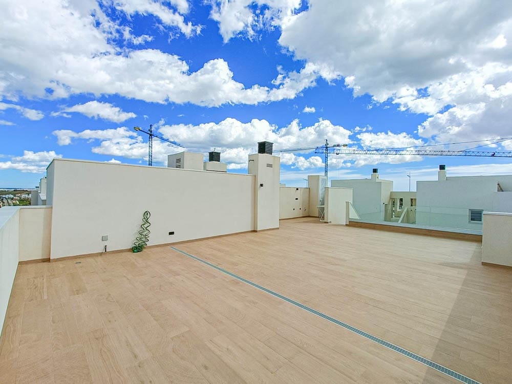 3 bedroom Apartment for sale in Algorfa with pool garage - € 399,995 (Ref: 8868366)