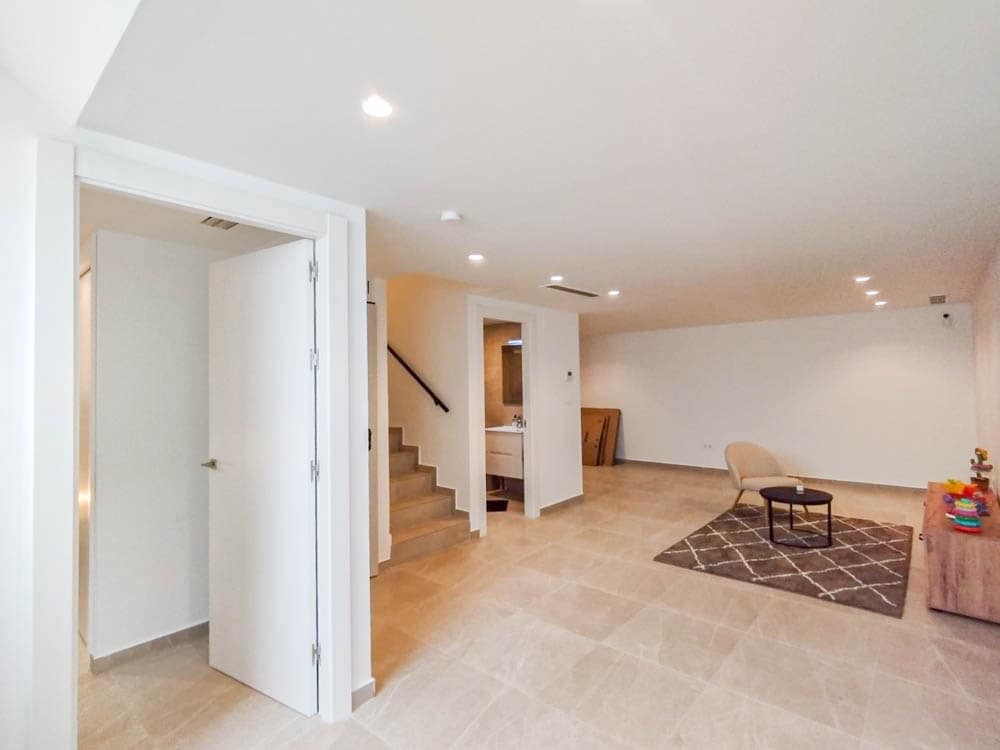 4 soveværelse Villa til salg i Algorfa med swimmingpool garage - € 399.000 (Ref: 8927968)