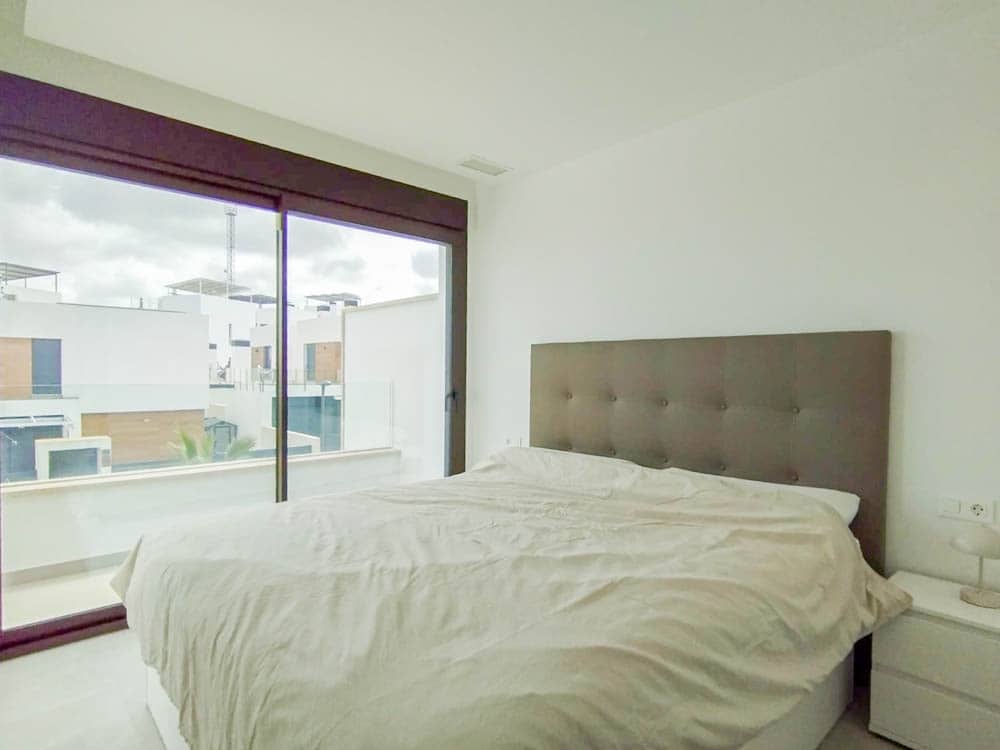 4 soveværelse Villa til salg i Algorfa med swimmingpool garage - € 399.000 (Ref: 8927968)