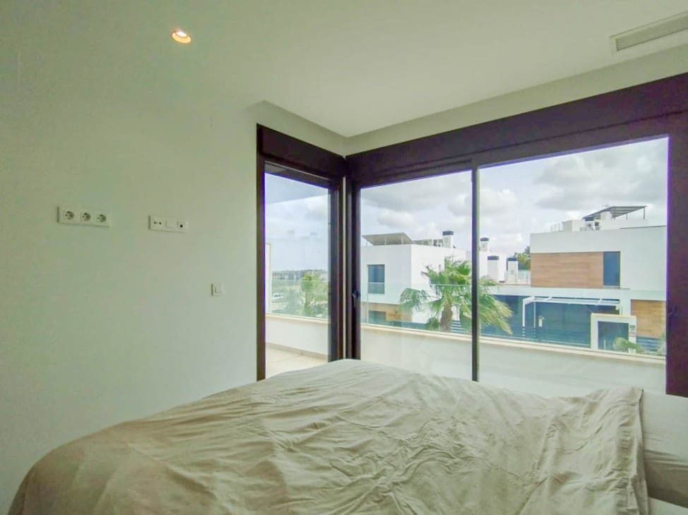 4 soveværelse Villa til salg i Algorfa med swimmingpool garage - € 399.000 (Ref: 8927968)