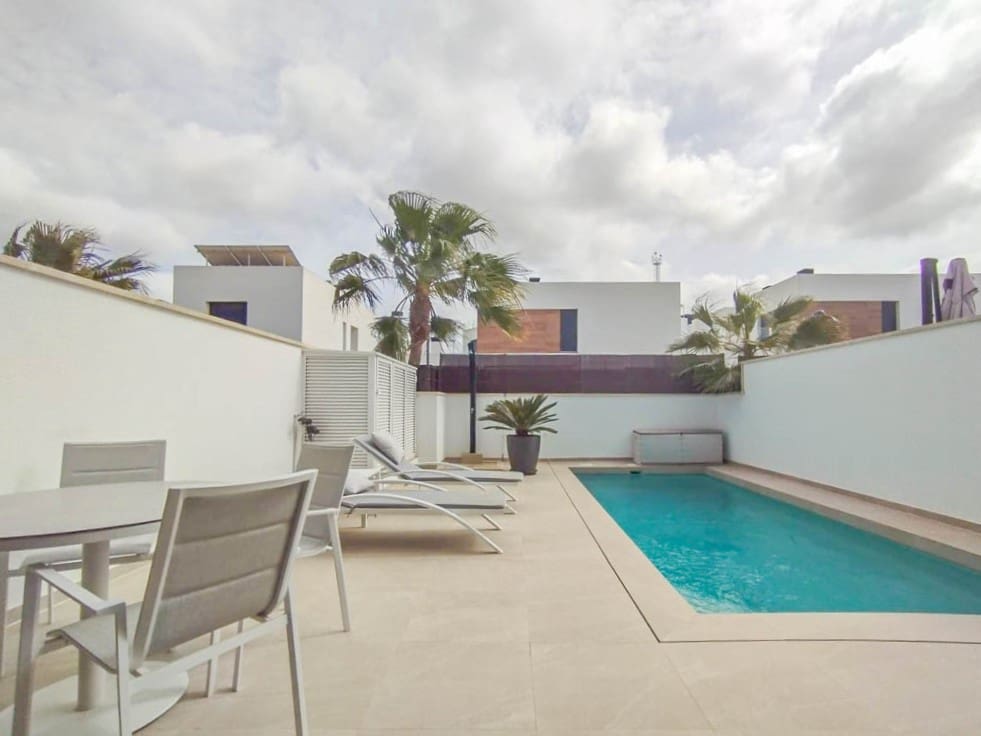 4 soveværelse Villa til salg i Algorfa med swimmingpool garage - € 399.000 (Ref: 8927968)