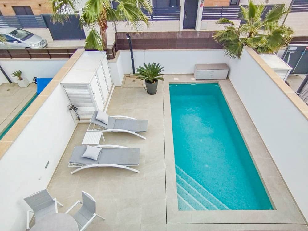 4 soveværelse Villa til salg i Algorfa med swimmingpool garage - € 399.000 (Ref: 8927968)