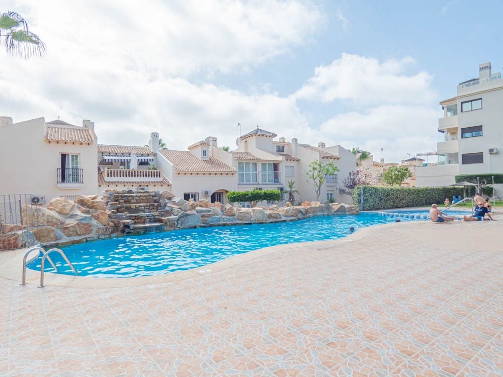 3 soveværelse Lejlighed til salg i Las Ramblas Golf med swimmingpool garage - € 219.995 (Ref: 8973348)