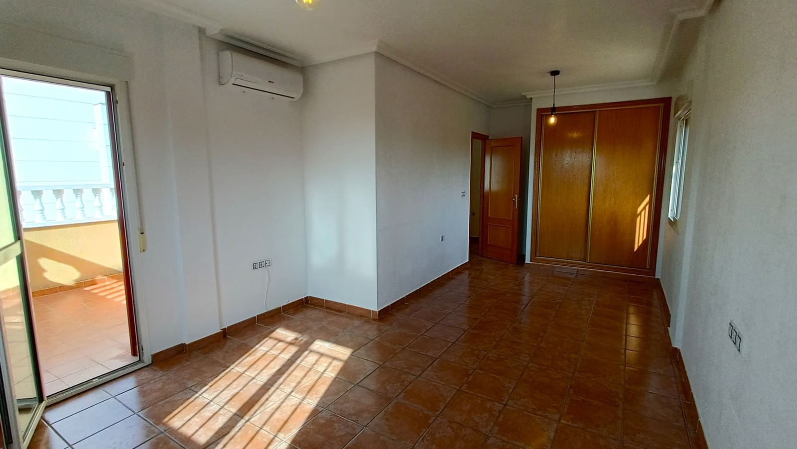 3 soverom Villa til salgs i Orihuela Costa med svømmebasseng garasje - € 269 950 (Ref: 9046321)