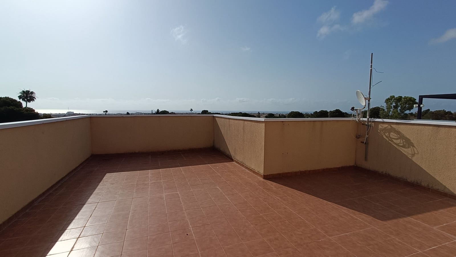 3 soveværelse Villa til salg i Orihuela Costa med swimmingpool garage - € 269.900 (Ref: 9046321)