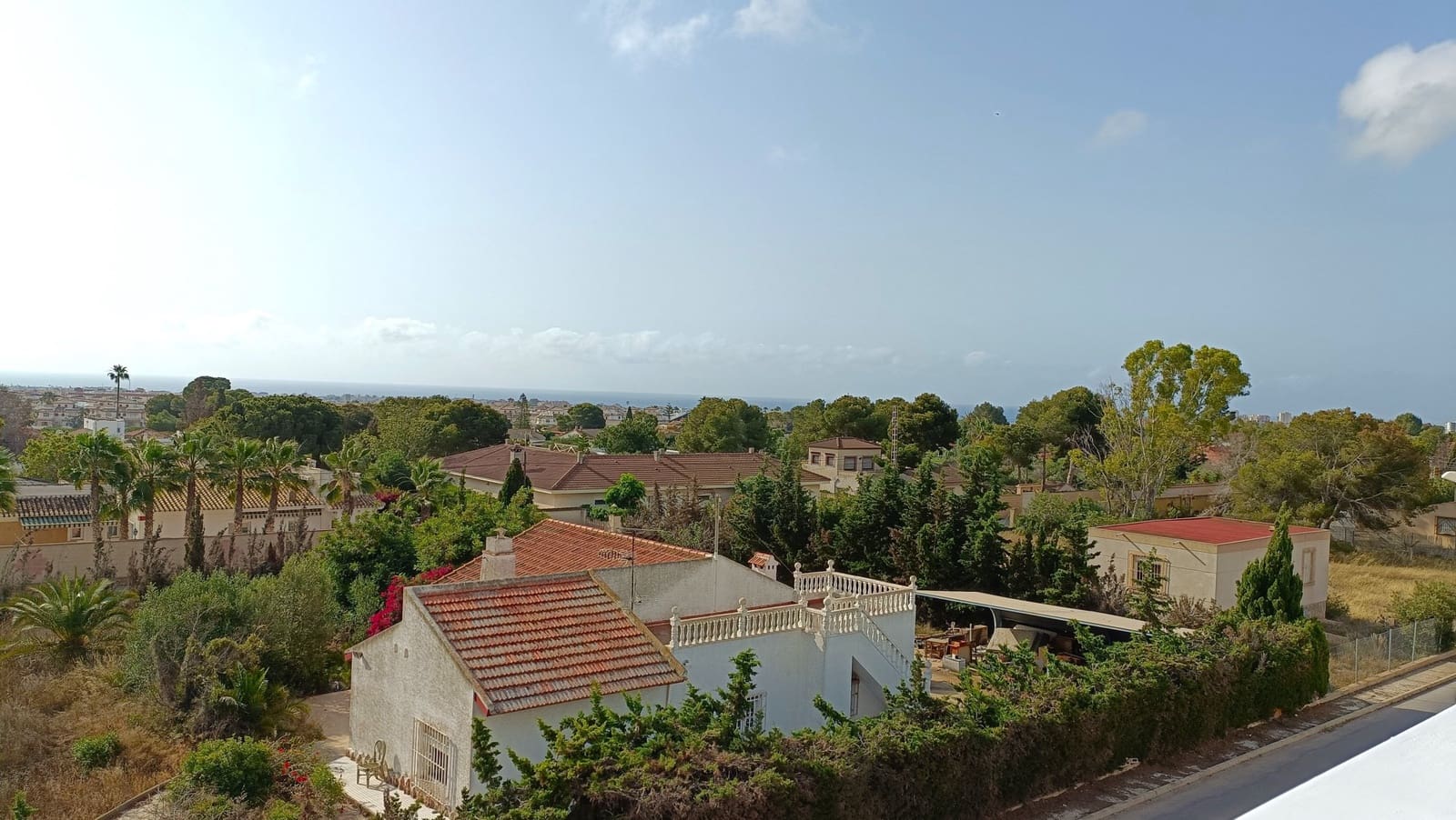 3 soveværelse Villa til salg i Orihuela Costa med swimmingpool garage - € 269.900 (Ref: 9046321)