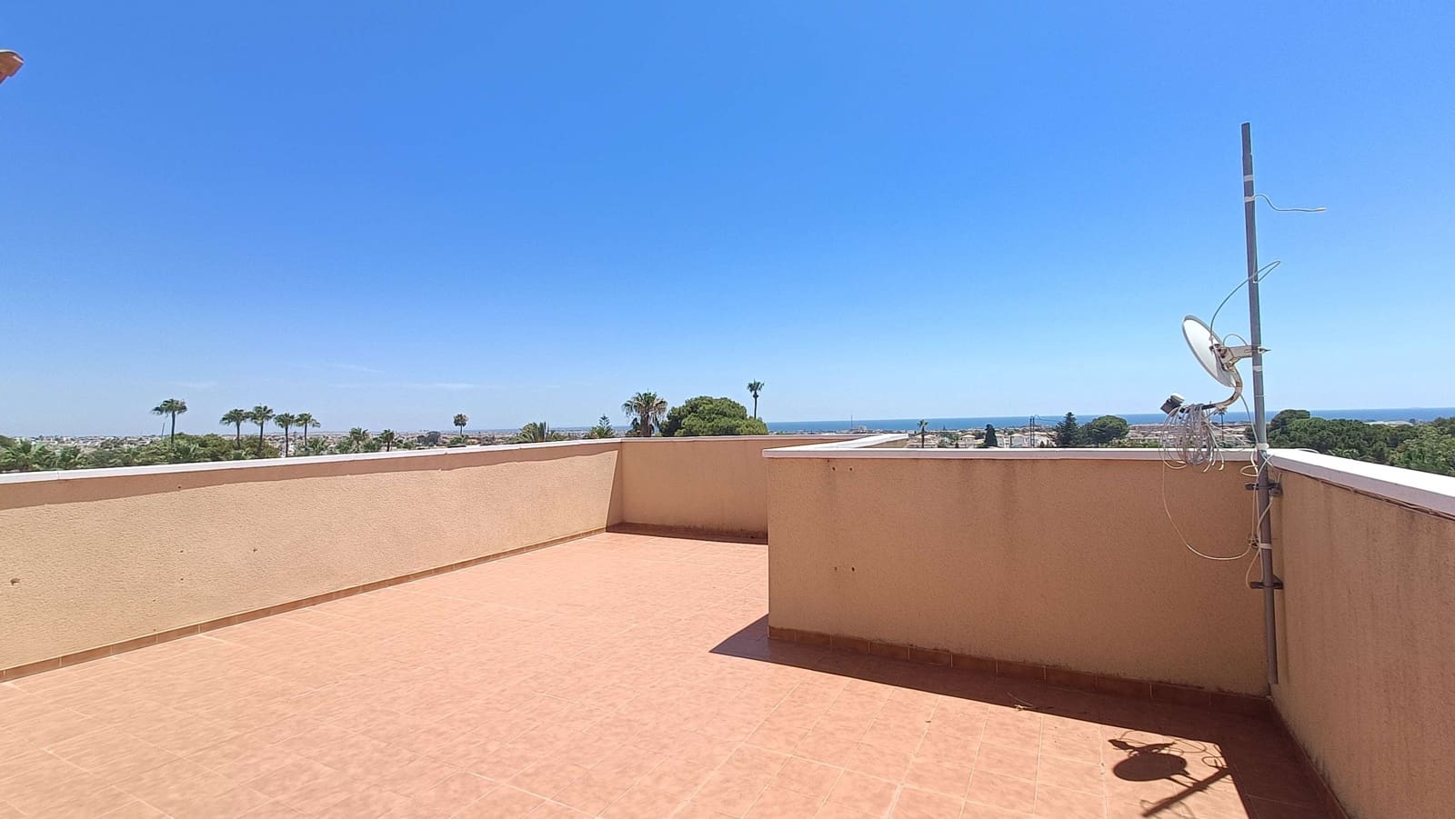 3 bedroom Villa for sale in Orihuela Costa with pool garage - € 269,900 (Ref: 9046321)