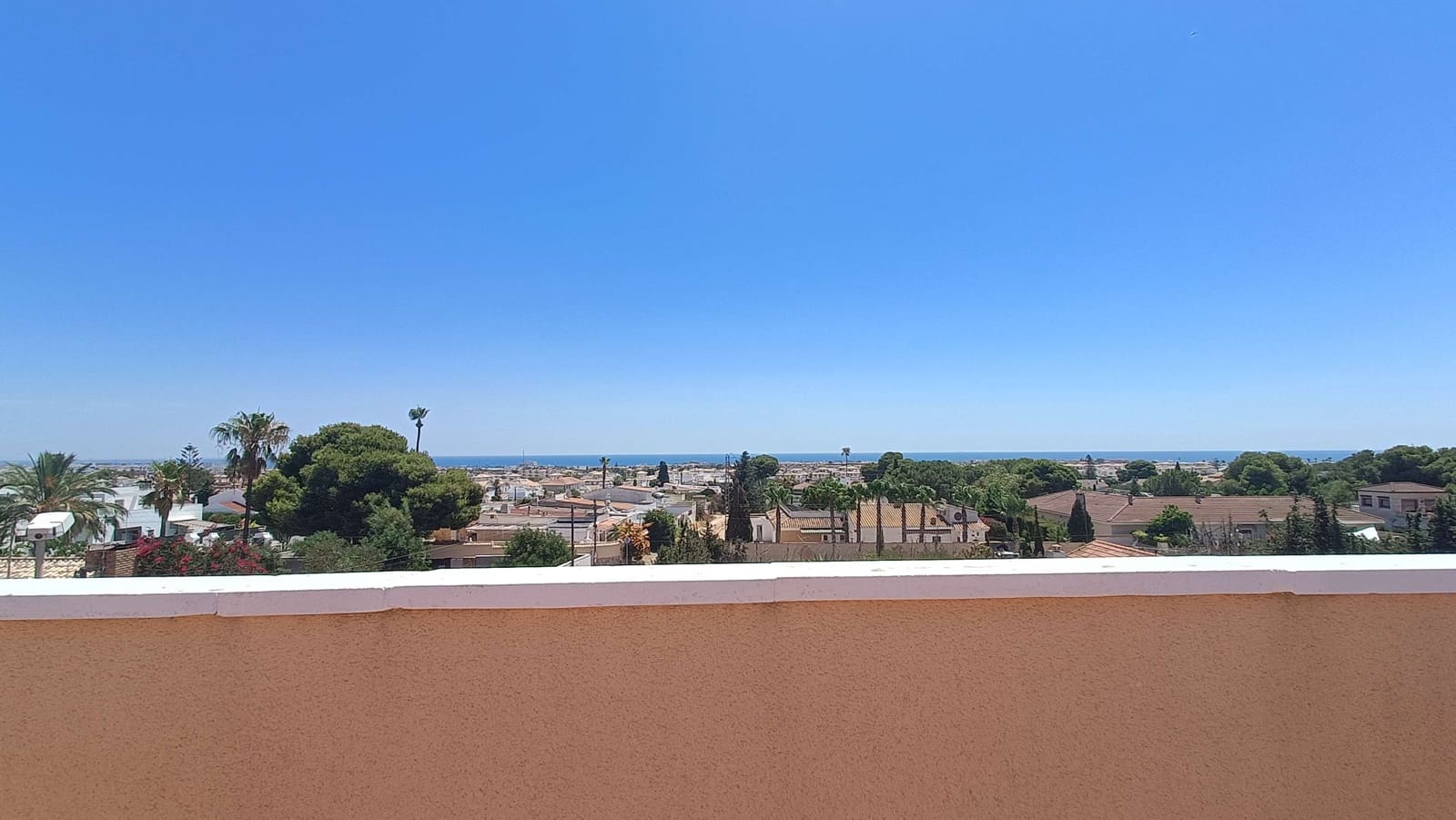 3 bedroom Villa for sale in Orihuela Costa with pool garage - € 269,900 (Ref: 9046321)